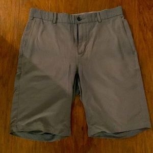 Men’s grey Nike golf shorts